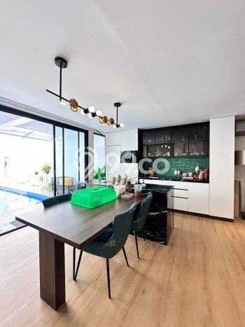 Kesempatan Investasi Rumah LB 337m² di Lokasi Strategis, Jakarta Selatan Kesempatan Investasi Rumah LB 337m² di Lokasi Strategis, Jakarta Selatan