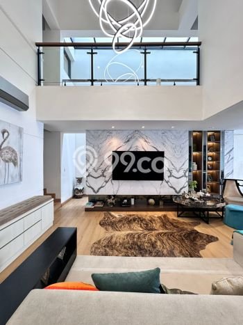 Kesempatan Investasi Rumah LB 337m² di Lokasi Strategis, Jakarta Selatan Kesempatan Investasi Rumah LB 337m² di Lokasi Strategis, Jakarta Selatan