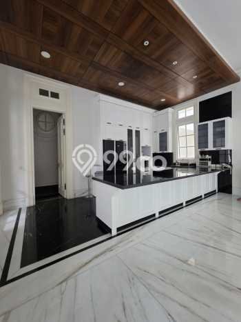 Rumah Elit Modern Siap Huni di Mega Kuningan Jakarta Selatan Rumah Elit Modern Siap Huni di Mega Kuningan Jakarta Selatan