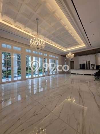 Rumah Elit Modern Siap Huni di Mega Kuningan Jakarta Selatan Rumah Elit Modern Siap Huni di Mega Kuningan Jakarta Selatan