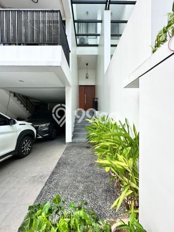 Kesempatan Investasi Rumah LB 337m² di Lokasi Strategis, Jakarta Selatan Kesempatan Investasi Rumah LB 337m² di Lokasi Strategis, Jakarta Selatan