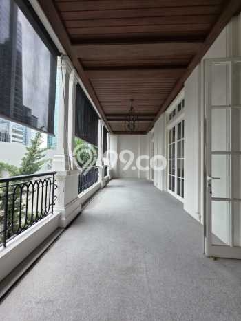 Rumah Elit Modern Siap Huni di Mega Kuningan Jakarta Selatan Rumah Elit Modern Siap Huni di Mega Kuningan Jakarta Selatan