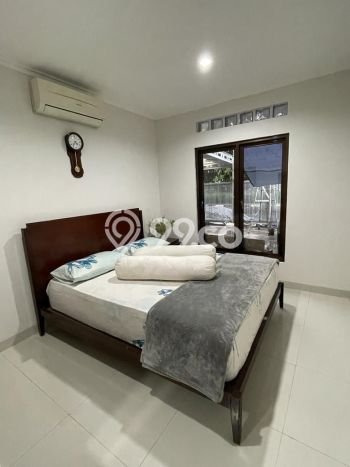 Unit Komersial Dijual di Senopati Jakarta Selatan Luas Tanah 264m2, Luas Bangunan 192m2 Unit Komersial Dijual di Senopati Jakarta Selatan Luas Tanah 264m2, Luas Bangunan 192m2
