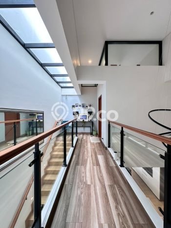 Kesempatan Investasi Rumah LB 337m² di Lokasi Strategis, Jakarta Selatan Kesempatan Investasi Rumah LB 337m² di Lokasi Strategis, Jakarta Selatan