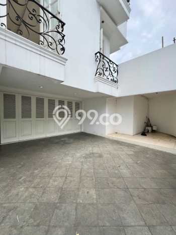 Rumah Mewah LB 390m2 Siap Pakai Desain Elegan di Ampera, Jakarta Selatan Rumah Mewah LB 390m2 Siap Pakai Desain Elegan di Ampera, Jakarta Selatan
