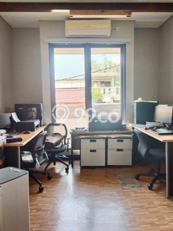 Dijual Rumah Luas Elegan Dengan View Cantik di Pejaten, Jakarta Selatan Dijual Rumah Luas Elegan Dengan View Cantik di Pejaten, Jakarta Selatan