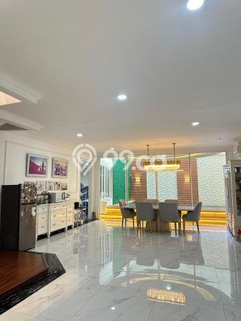 Dijual Rumah Mewah Elegan Dengan View Cantik di Green Garden, Jakarta Barat Dijual Rumah Mewah Elegan Dengan View Cantik di Green Garden, Jakarta Barat