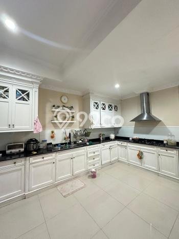 Dijual Rumah Mewah Elegan Dengan View Cantik di Green Garden, Jakarta Barat Dijual Rumah Mewah Elegan Dengan View Cantik di Green Garden, Jakarta Barat