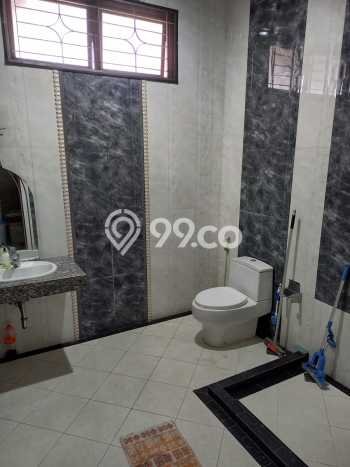 Disewakan! Rumah 5 Kamar Tidur &
5 Kamar Mandi di Green garden, Jakarta Barat Disewakan! Rumah 5 Kamar Tidur &
5 Kamar Mandi di Green garden, Jakarta Barat