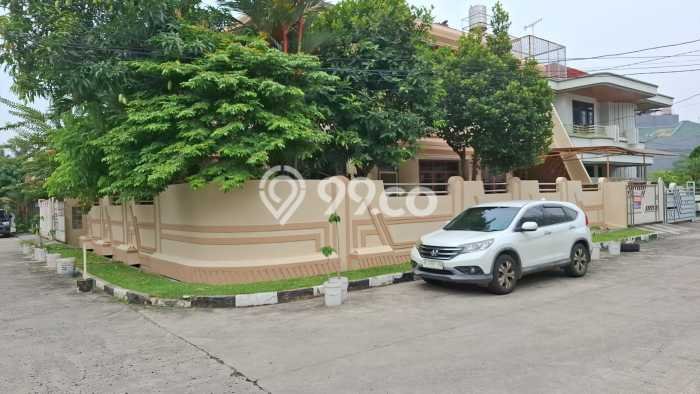 Disewakan! Rumah 5 Kamar Tidur &
5 Kamar Mandi di Green garden, Jakarta Barat Disewakan! Rumah 5 Kamar Tidur &
5 Kamar Mandi di Green garden, Jakarta Barat