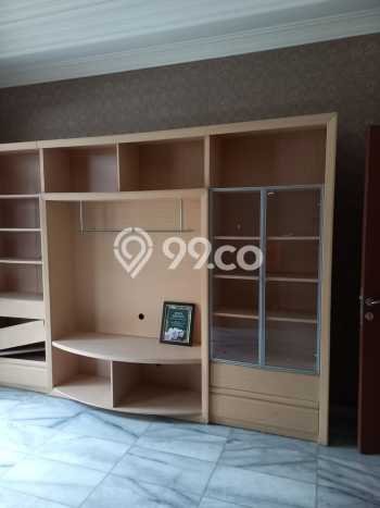 Disewakan! Rumah 5 Kamar Tidur &
5 Kamar Mandi di Green garden, Jakarta Barat Disewakan! Rumah 5 Kamar Tidur &
5 Kamar Mandi di Green garden, Jakarta Barat