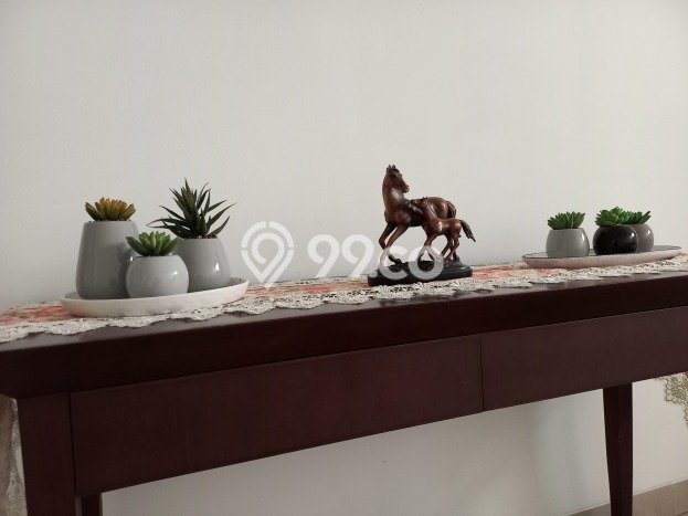 Rumah Mewah LB 626m2 Siap Huni Desain Elegan di Green garden, Jakarta Barat Rumah Mewah LB 626m2 Siap Huni Desain Elegan di Green garden, Jakarta Barat