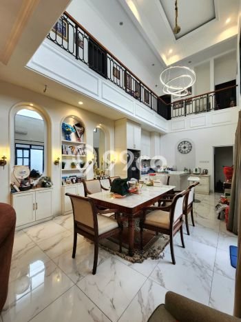 Dijual Rumah Luas Elegan Dengan View Eksklusif di Lebak Bulus, Jakarta Selatan Dijual Rumah Luas Elegan Dengan View Eksklusif di Lebak Bulus, Jakarta Selatan