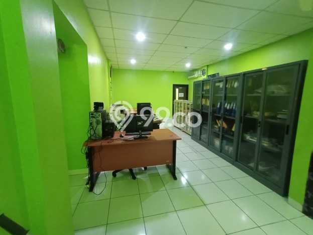 Ruko Premium di , Luas 231m2m², Mainroad, Tingkat Keramaian Tinggi Ruko Premium di , Luas 231m2m², Mainroad, Tingkat Keramaian Tinggi