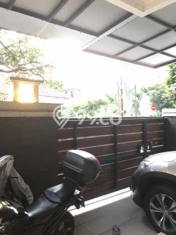 Dijual Rumah Premium dengan Fasilitas Sekitar Komplit di Pulo Gadung, Jakarta Timur Dijual Rumah Premium dengan Fasilitas Sekitar Komplit di Pulo Gadung, Jakarta Timur