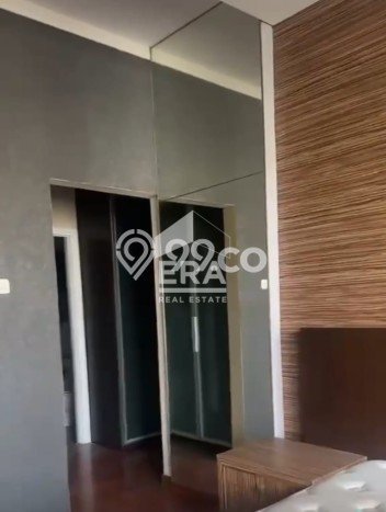Disewakan! Rumah 4 Kamar Tidur &
1 Kamar Mandi di Sektor 7-Bintaro, Tangerang Selatan Disewakan! Rumah 4 Kamar Tidur &
1 Kamar Mandi di Sektor 7-Bintaro, Tangerang Selatan