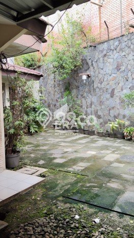 For Sale! Premium House LT 322m2 Desain Elegan di Bintaro For Sale! Premium House LT 322m2 Desain Elegan di Bintaro