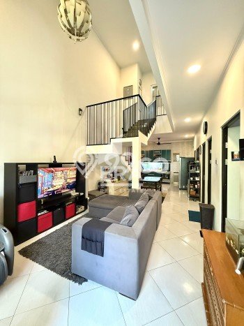 For Sale Hunian Rumah Terawat 4 Kamar di Graha Raya, Tangerang Selatan For Sale Hunian Rumah Terawat 4 Kamar di Graha Raya, Tangerang Selatan