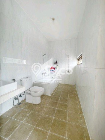 Rumah Luxury Modern Siap Huni di Bintaro Tangerang Selatan Rumah Luxury Modern Siap Huni di Bintaro Tangerang Selatan