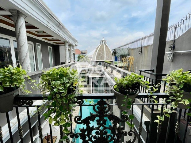 Dijual Rumah Premium dengan Fasilitas Sekitar Komplit di Kebon Jeruk, Jakarta Barat Dijual Rumah Premium dengan Fasilitas Sekitar Komplit di Kebon Jeruk, Jakarta Barat