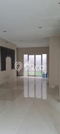 Jual Rumah Favorit Siap Huni LB 180m2 di Ciputat, Tangerang Selatan Jual Rumah Favorit Siap Huni LB 180m2 di Ciputat, Tangerang Selatan