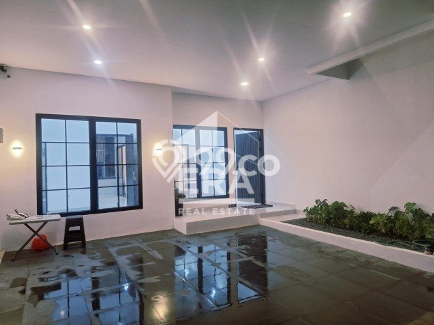 Dijual Rumah Eksklusif 3 KT di Graha Raya, Tangerang Selatan Dijual Rumah Eksklusif 3 KT di Graha Raya, Tangerang Selatan