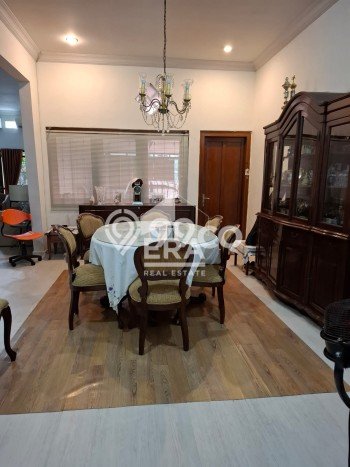 Dijual Rumah Premium dengan Fasilitas Sekitar Komplit di Kebayoran Baru, Jakarta Selatan Dijual Rumah Premium dengan Fasilitas Sekitar Komplit di Kebayoran Baru, Jakarta Selatan