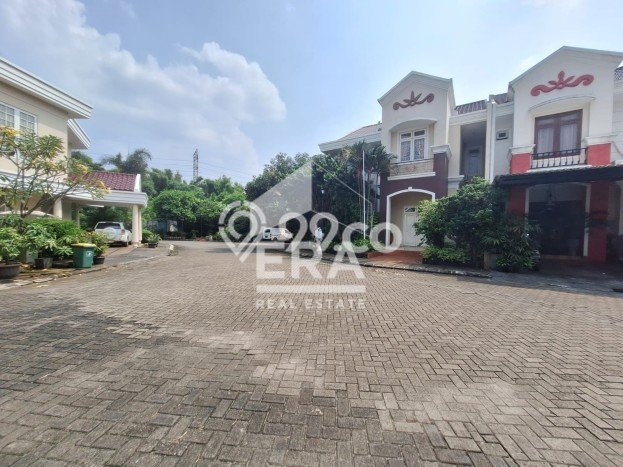 Siap Huni Rumah Mewah 3 Kamar di Ciputat Dekat ke Mana Saja Siap Huni Rumah Mewah 3 Kamar di Ciputat Dekat ke Mana Saja