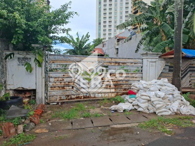 Lahan untuk Dijual di Kebayoran Lama Jakarta Selatan Luas 628m2 Lahan untuk Dijual di Kebayoran Lama Jakarta Selatan Luas 628m2