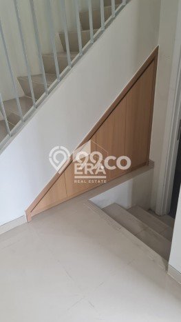 Dijual Rumah Strategis Bagus Punya 3 KT di Ciputat Tangerang Selatan SHM Dijual Rumah Strategis Bagus Punya 3 KT di Ciputat Tangerang Selatan SHM