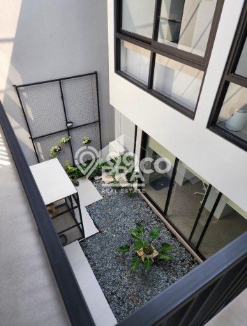 Dijual Rumah Premium dengan Fasilitas Sekitar Lengkap di Cilandak, Jakarta Selatan Dijual Rumah Premium dengan Fasilitas Sekitar Lengkap di Cilandak, Jakarta Selatan