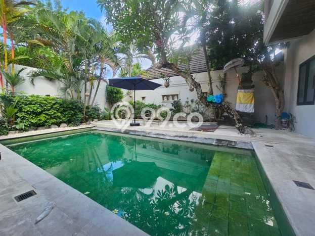 Vila Berkembang Kawasan Kerobokan, Luas 300m², Area Asri Vila Berkembang Kawasan Kerobokan, Luas 300m², Area Asri