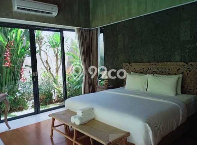 Vila di , Luas 305m2m², Lingkungan Nyaman Vila di , Luas 305m2m², Lingkungan Nyaman