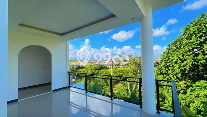HOT DEAL! Vila Kawasan Munggu, Area 255m2m², Lokasi Prima HOT DEAL! Vila Kawasan Munggu, Area 255m2m², Lokasi Prima
