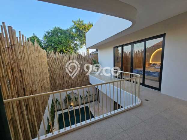 LOKASI STRATEGIS! Vila Kawasan Kerobokan, Luas 150m², Lingkungan Strategis LOKASI STRATEGIS! Vila Kawasan Kerobokan, Luas 150m², Lingkungan Strategis