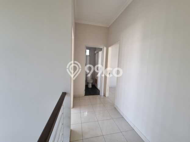 Rumah Elit Modern Tanpa Renovasi di Gading Serpong Serenade Lake Tangerang Rumah Elit Modern Tanpa Renovasi di Gading Serpong Serenade Lake Tangerang