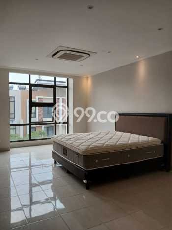 Rumah Minimalis 4 KT di Gading Serpong Tangerang Semi Furnished Rumah Minimalis 4 KT di Gading Serpong Tangerang Semi Furnished