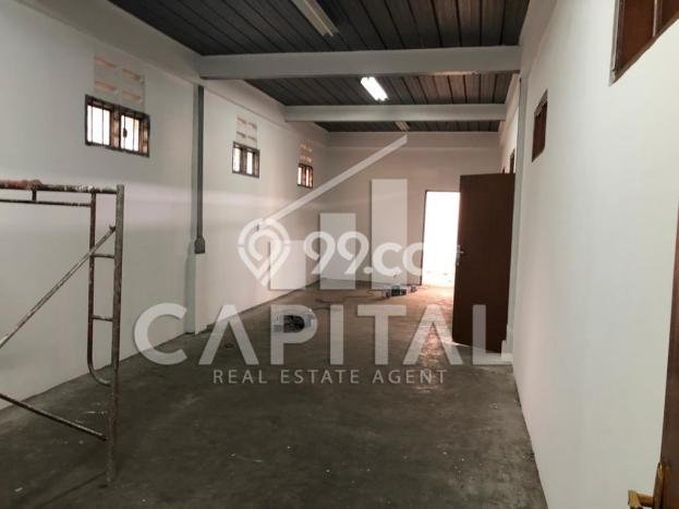 AREA KOMERSIAL! Gudang For Rent di , Luas 1400m2m², Area Utama, Siap Usaha AREA KOMERSIAL! Gudang For Rent di , Luas 1400m2m², Area Utama, Siap Usaha