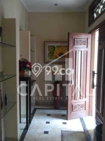 Hunian Mewah Siap Huni LT 240m2 di Jatisampurna, Bekasi Hunian Mewah Siap Huni LT 240m2 di Jatisampurna, Bekasi