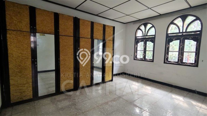 Lokasi strategis! Rumah siap pakai disewakan di Sukajadi LB 400m2 Lokasi strategis! Rumah siap pakai disewakan di Sukajadi LB 400m2