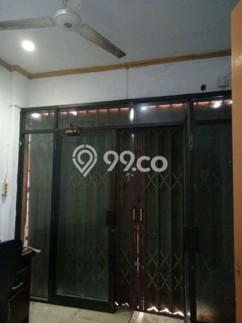 Disewakan! Rumah 5 Kamar Tidur &
3 Kamar Mandi di Poris, Tangerang Disewakan! Rumah 5 Kamar Tidur &
3 Kamar Mandi di Poris, Tangerang