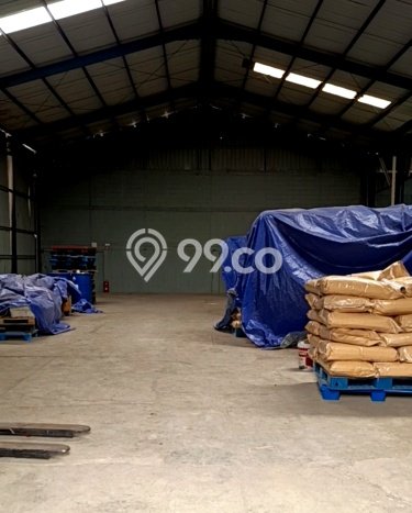 Unit Gudang Disewa Lokasi Cakung, Jakarta Timur Spesifikasi Luas Bangunan 1200m2 Unit Gudang Disewa Lokasi Cakung, Jakarta Timur Spesifikasi Luas Bangunan 1200m2