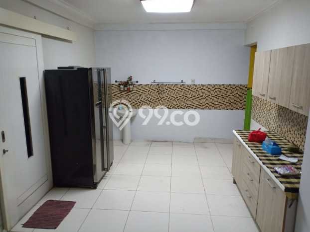 Disewakan! Rumah 6 Kamar Tidur &
4 Kamar Mandi di Rawamangun, Jakarta Timur Disewakan! Rumah 6 Kamar Tidur &
4 Kamar Mandi di Rawamangun, Jakarta Timur