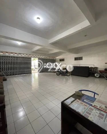 Ruko untuk Disewa di Pusat Malang Luas Bangunan 300m2 Ruko untuk Disewa di Pusat Malang Luas Bangunan 300m2