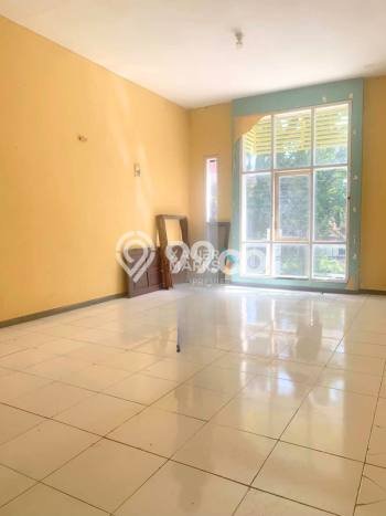 Ruko Disewakan di Kawasan Ramai Lowokwaru, Malang Ruko Disewakan di Kawasan Ramai Lowokwaru, Malang