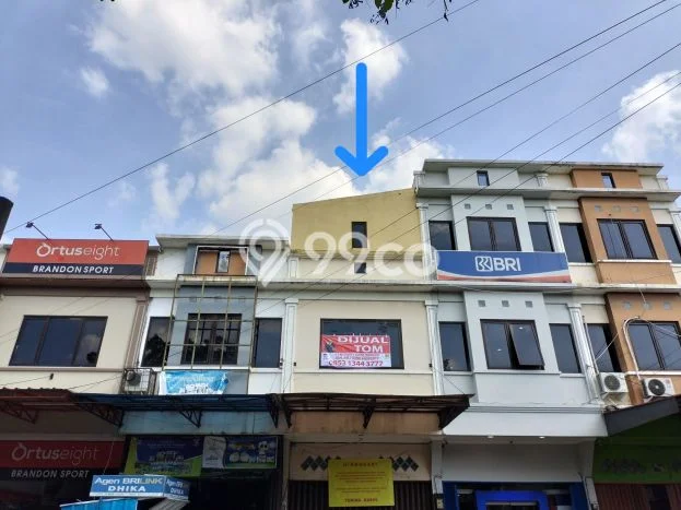 Ruko Dijual di Bogor Barat Bogor dengan Luas Bangunan 216m2 Ruko Dijual di Bogor Barat Bogor dengan Luas Bangunan 216m2