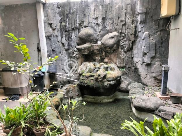 Rumah Modern 4 Kamar LT 323m2 di Kemang Pratama Rumah Modern 4 Kamar LT 323m2 di Kemang Pratama