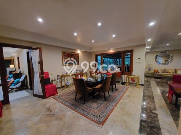 Ready to Use! Luxury House LT 898m2 Desain Modern di Kemang Ready to Use! Luxury House LT 898m2 Desain Modern di Kemang