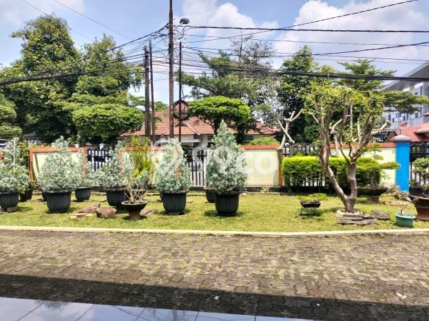 Komersial Bagus Dijual LB 400m2 Lokasi Strategis Bogor Area Cocok untuk Bisnis Komersial Bagus Dijual LB 400m2 Lokasi Strategis Bogor Area Cocok untuk Bisnis