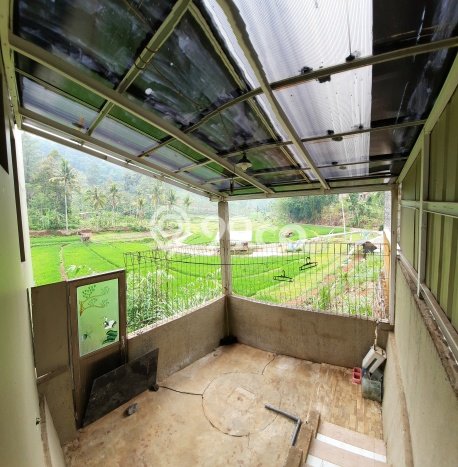 PROMO SPESIAL! Dijual Rumah Premium area Ungaran, Semarang, Luas Tanah 68m² LB 68m² PROMO SPESIAL! Dijual Rumah Premium area Ungaran, Semarang, Luas Tanah 68m² LB 68m²